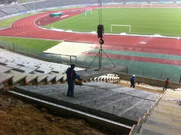 Travaux de stabilisation des gradins du stade Robert Bobin de Bondoufle
